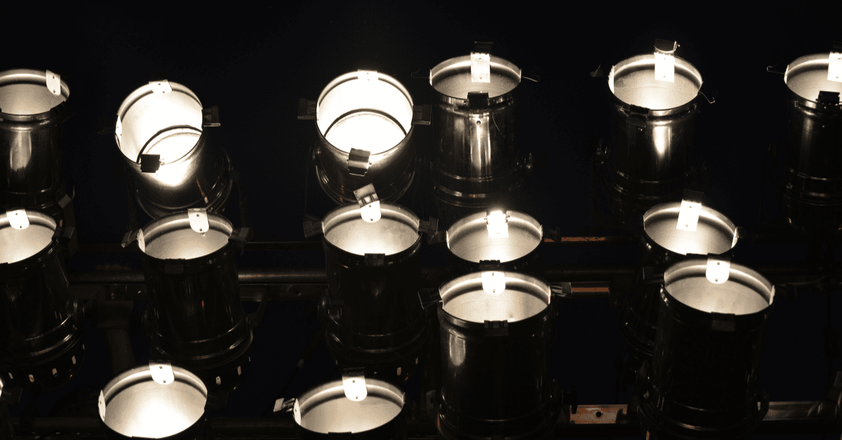 Spot vs Flood Light What's the Difference? 2024